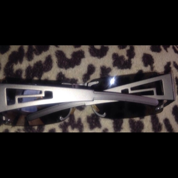 GIANNI VERSACE retro skinny frame glasses. - Picture 3 of 7